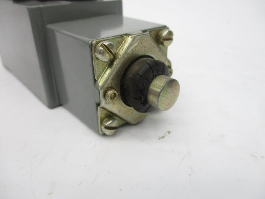 INDUSTRIAL SPARE PART 802T-B SER. D 120-600VAC UNMP
