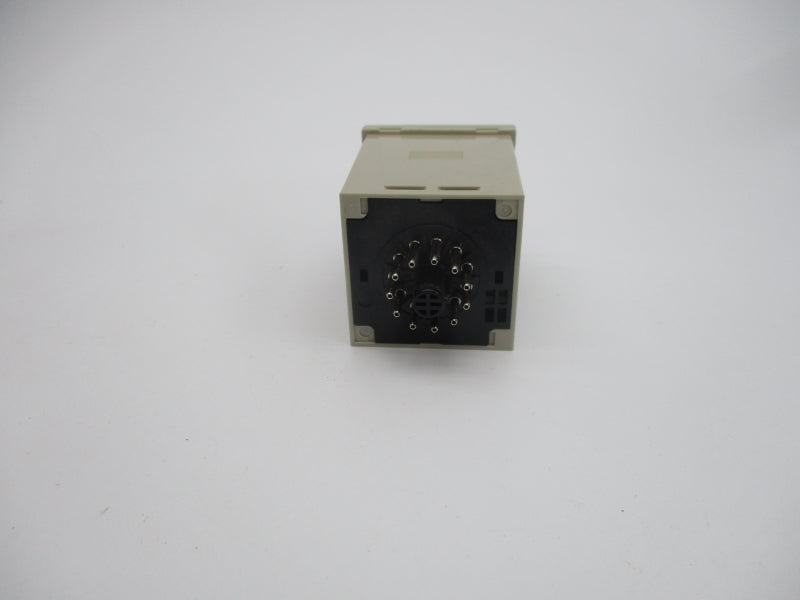 OMRON H3CR-A 24-48VAC 5A 1.2S-300H NSMP