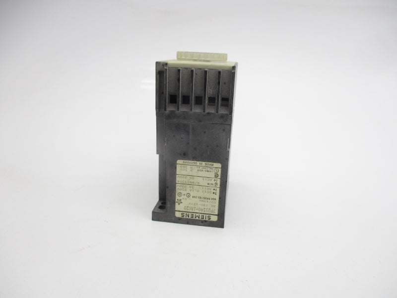 SIEMENS 7PU1540-1AK20 120-127VAC 3A 6S UNMP