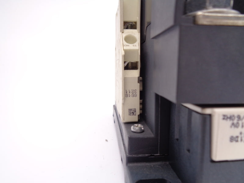 SCHNEIDER ELECTRIC LC2D1156 110V 250A UNMP