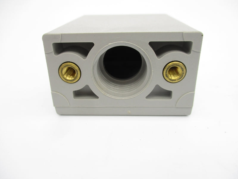 ALLEN BRADLEY 42MTB-5004 SER. B 20-30VDC (WH) NSMP