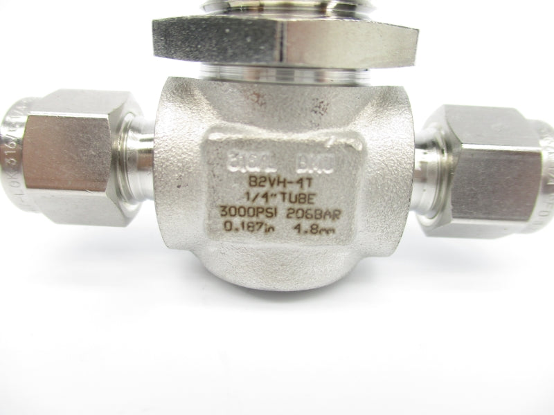 HY-LOK B2VH-4T 3000PSI 1/4" NSNP
