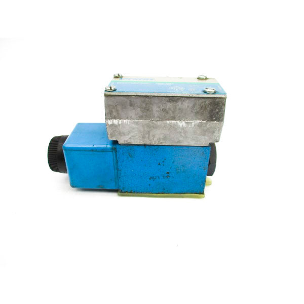 VICKERS DG4V-3S-2A-M-FW-B5-60-EN21 02-135355 110/120V .48/.46A 5000PSI UNMP