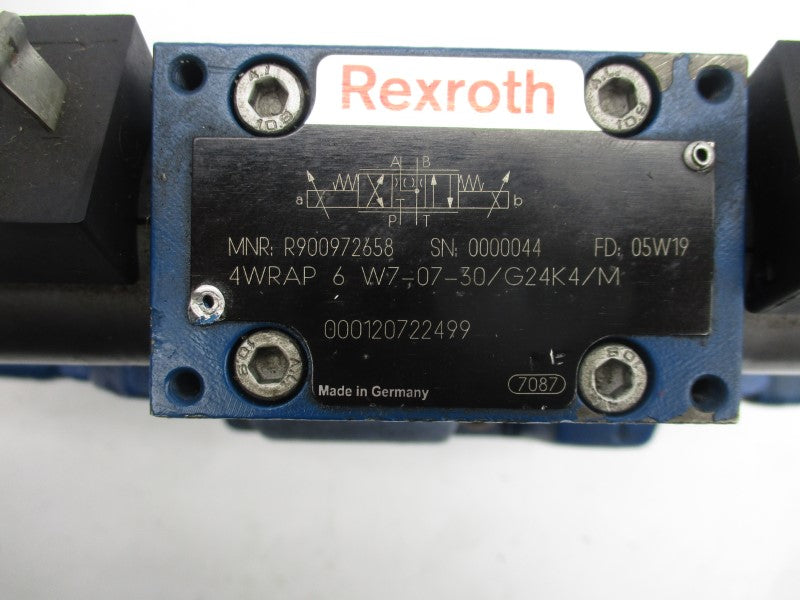 REXROTH 4WRKE25R5-350L-32/6EG24K31/A1D3M-622 R900709322 24V (AS PICTURED) UNMP