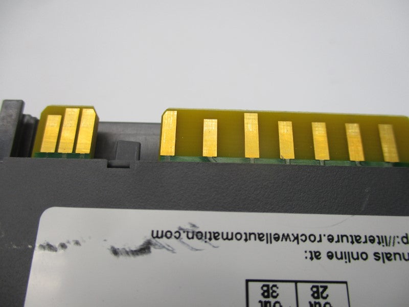 ALLEN BRADLEY 1734-OW4 SER. C F/W 3.022 5-30VDC 2A UNMP