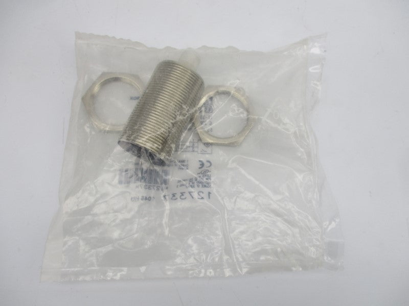 BALLUFF BESM30MI-PSC10B-S04K BES00A4 12-30VDC NSMP
