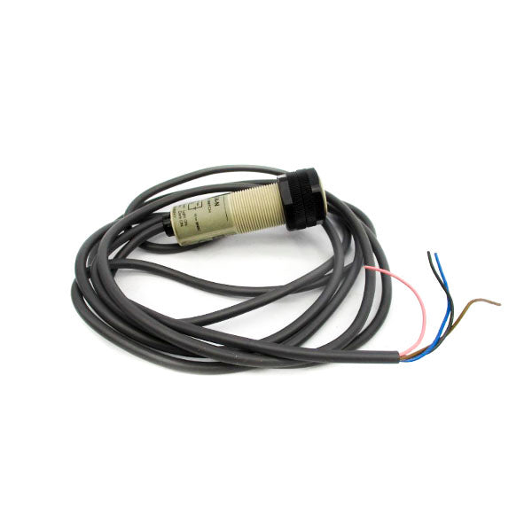 OMRON E3F2-DS10B4-N 10-30VDC NSNP
