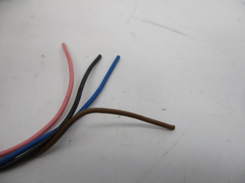 OMRON E3F2-DS10B4-N 10-30VDC NSNP