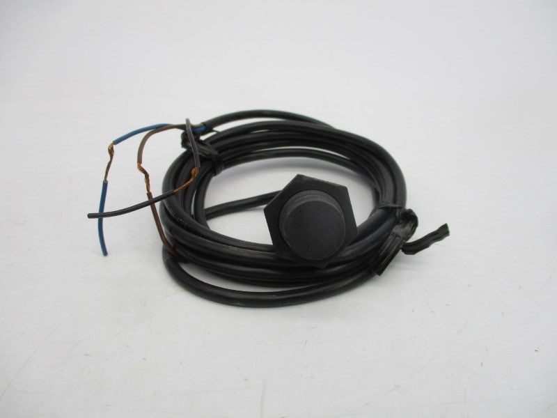 TELEMECANIQUE XS4P18AB110 12-48V NSMP