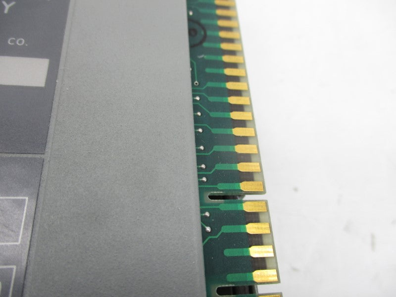 ALLEN BRADLEY 1772-LWP SER. A F/W E 120/240V 0.8/0.4A UNMP