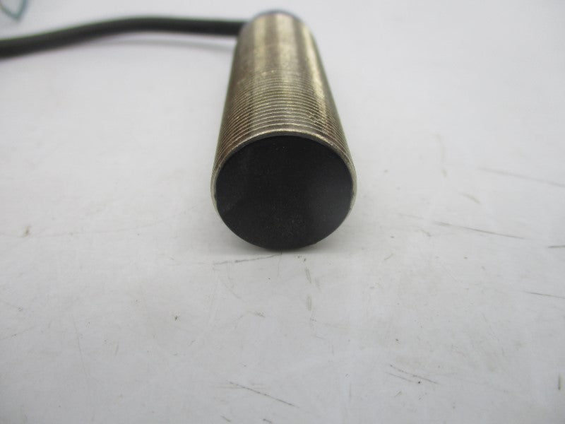 TELEMECANIQUE XS1M18PA370 12-48VDC NSNP
