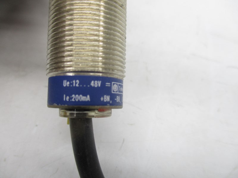 TELEMECANIQUE XS1M18PA370 12-48VDC NSNP
