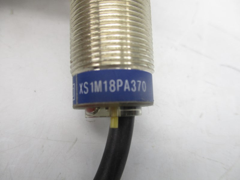 TELEMECANIQUE XS1M18PA370 12-48VDC NSNP
