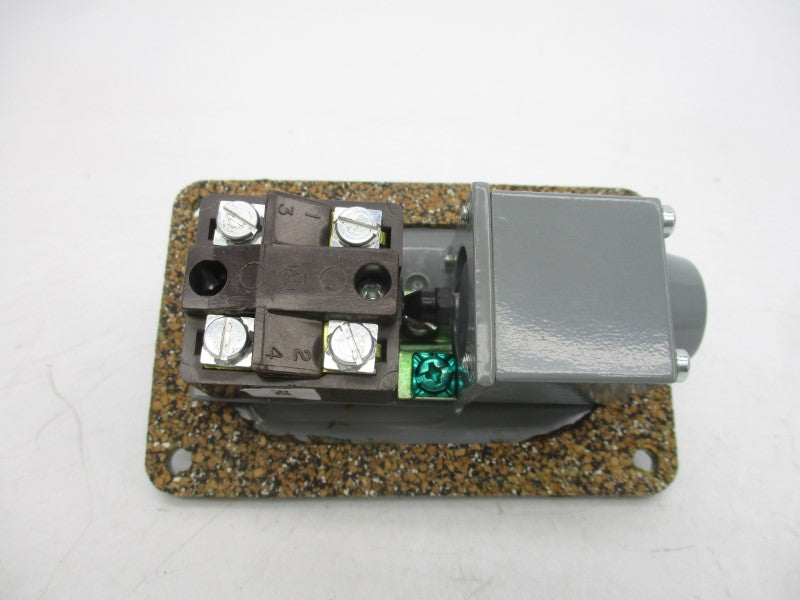 ALLEN BRADLEY 802T-AO SER. 2 120-600VAC 60A (WH) NSMP