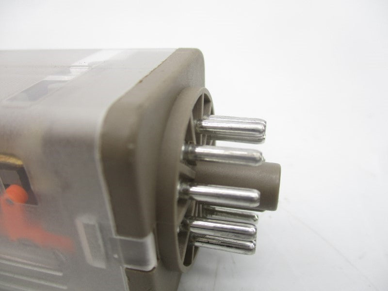 TELEMECANIQUE RUN33A22P7 250VAC NSNP