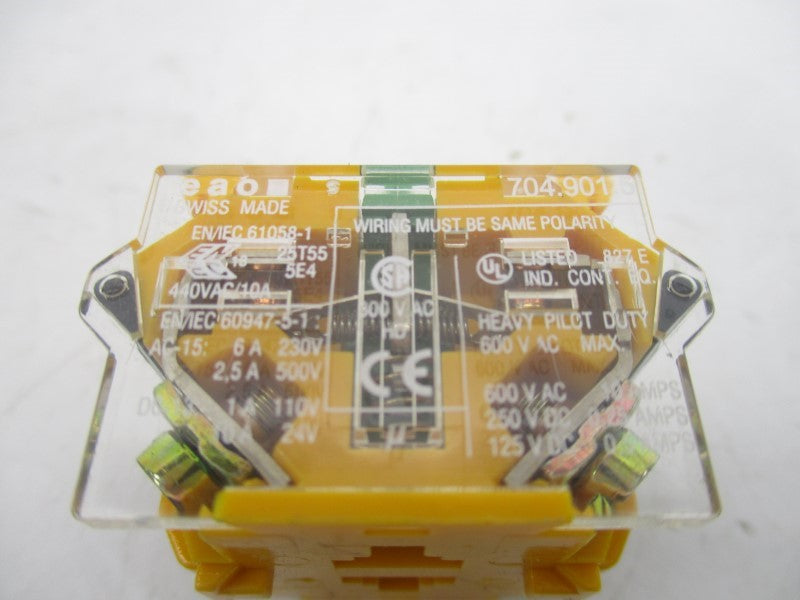 EAO 7049015 600VAC NSNP
