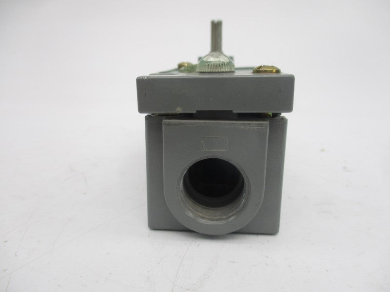 ALLEN BRADLEY 802G-GPN SER. J 300VAC (AS PICTURED) NSNP