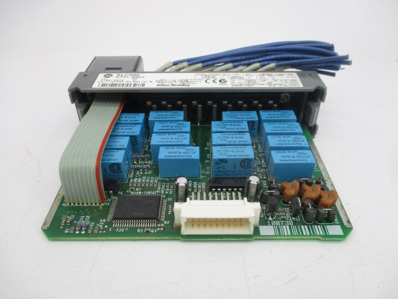 ALLEN BRADLEY 1746-OW16 SER. C 120/240VAC 15/7.5A (NO DOOR) UNMP