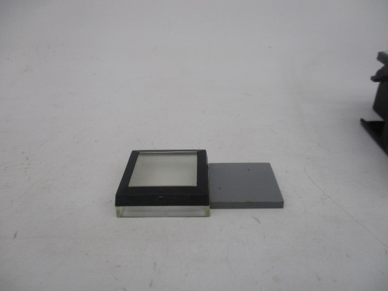 ALLEN BRADLEY 800MB-CB4D1 SER. A 300VAC (GY/BL) NSMP