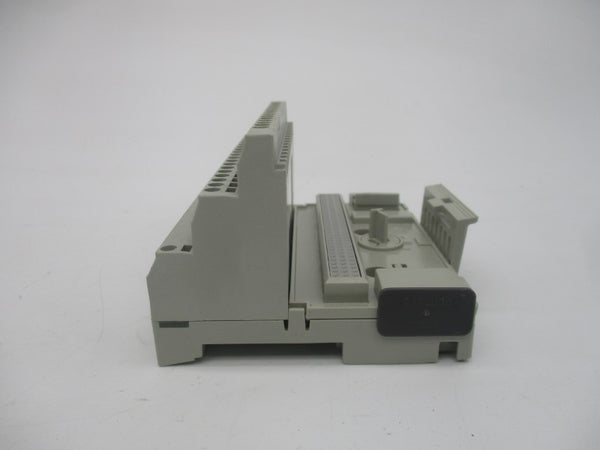 ALLEN BRADLEY 1794-TB2 SER. A 120VAC 10A REV. B01 NSMP