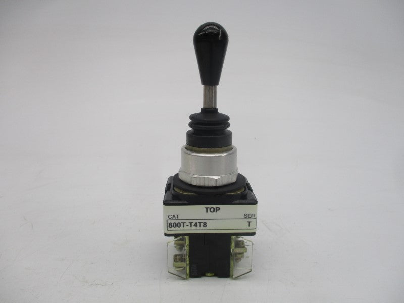 ALLEN BRADLEY 800T-T4T8AAXX SER. T (WH) NSMP
