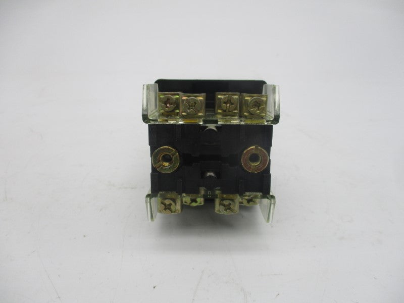 ALLEN BRADLEY 800T-T4T8AAXX SER. T (WH) NSMP