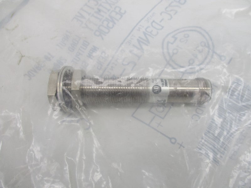 ALLEN BRADLEY 872C-D3NN12-D4 SER. C 10-30VDC NSMP