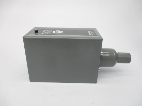 ALLEN BRADLEY 836-C7A SER. A 24-600V 4-150PSI (BR/WH) NSMP