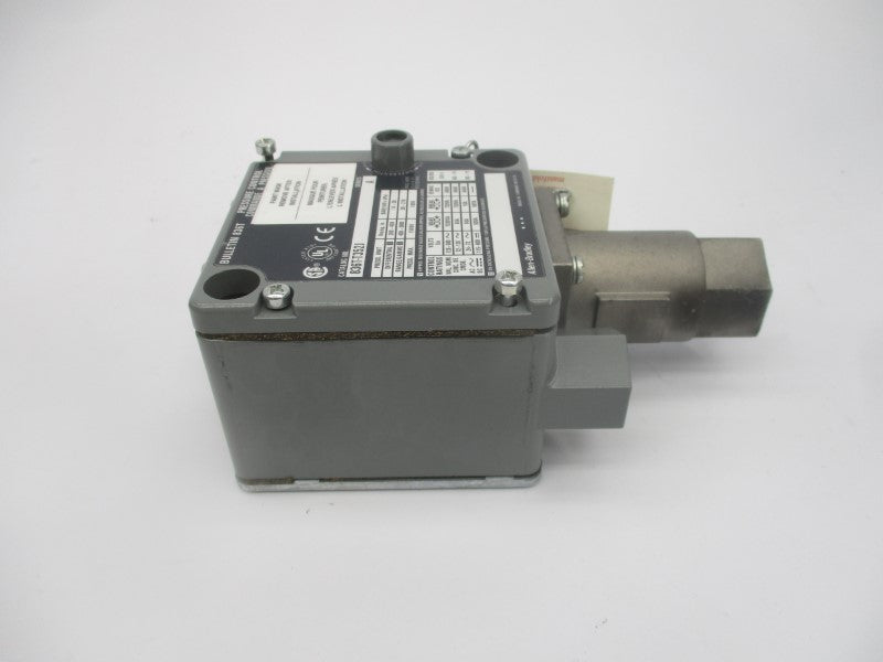 ALLEN BRADLEY 836T-T352J SER. A 600V 15000PSI (W/ DIFFERENTIAL) (BR/WH) NSMP