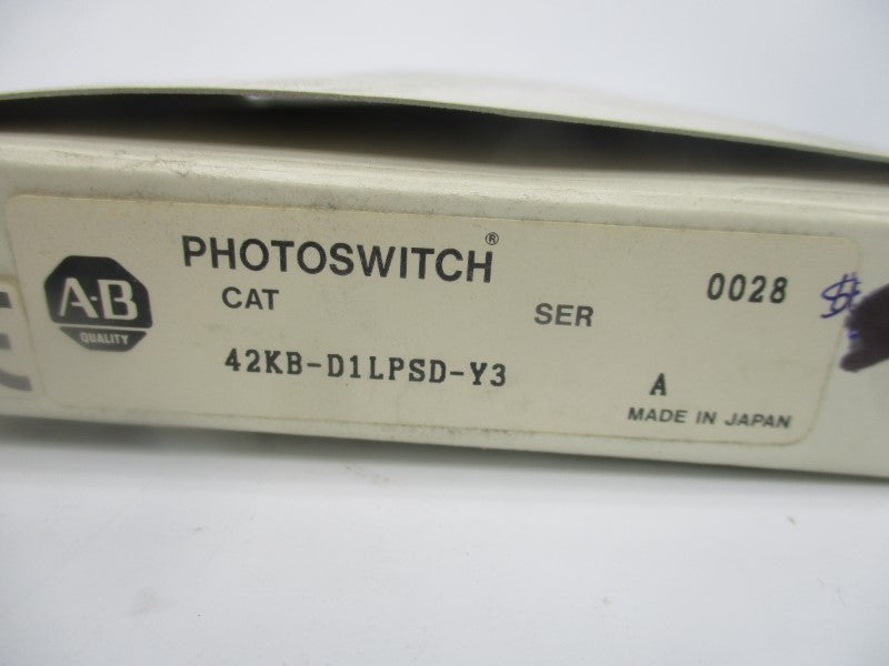 ALLEN BRADLEY 42KB-D1LPSD-Y3 SER. A 12-24VDC (WH) NSMP