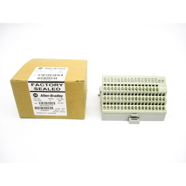 ALLEN BRADLEY 1794-TB32S SER. A 24VDC 10A REV. B02 NSMP