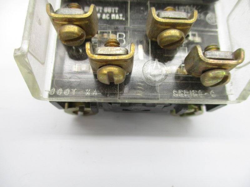 ALLEN BRADLEY 800T-A2P SER. N 600V NSNP