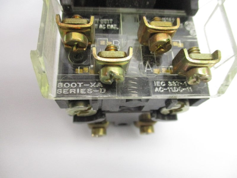 ALLEN BRADLEY 800T-PB16 SER. T 120V (AS PICTURED) NSNP