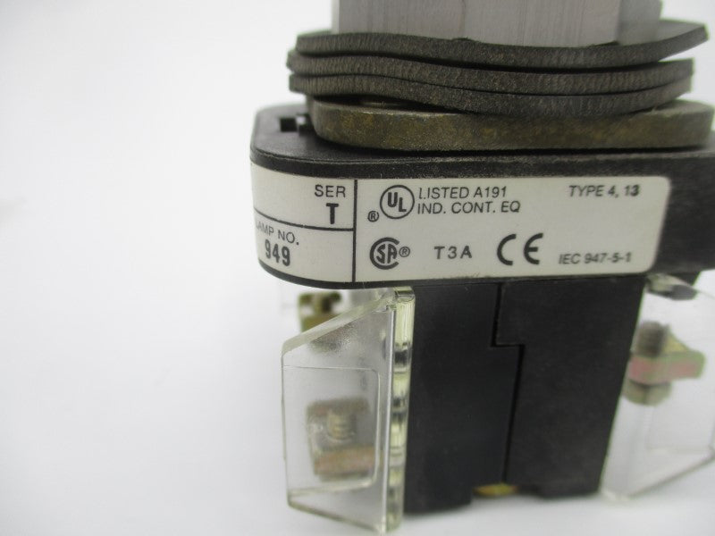 ALLEN BRADLEY 800T-FXQ10D4 SER. T 120VAC/DC NSNP