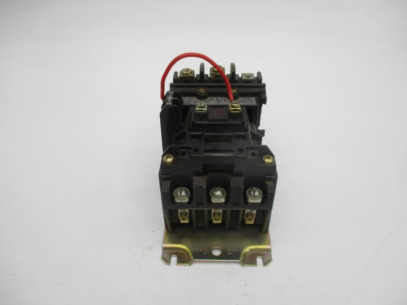 ALLEN BRADLEY 500F-B0D930 SER. B 110/115-120V 27A (AS PICTURED) UNMP