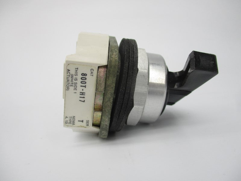 ALLEN BRADLEY 800T-H17 SER. T NSNP