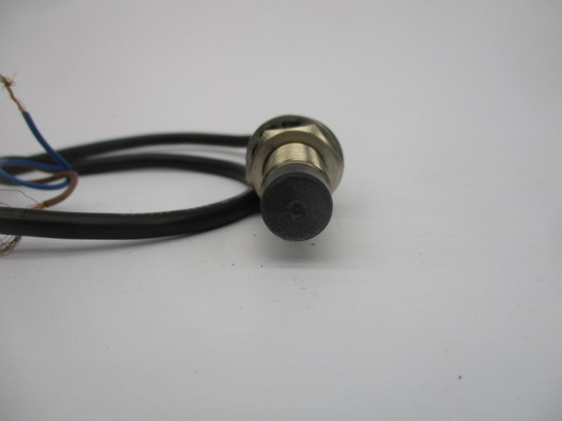 ALLEN BRADLEY 872C-D4CN12-E2 SER. C 10-30VDC (SHORT) UNMP