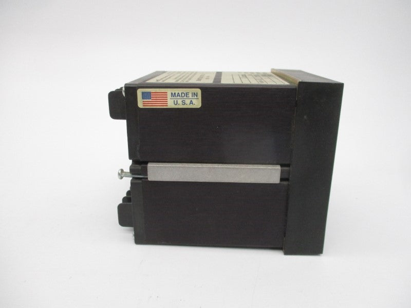 OMEGA 4002A-JF 120/240V 7/5A 0-1000F UNMP