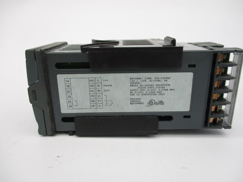 EUROTHERM 2216E 100-240VAC UNMP