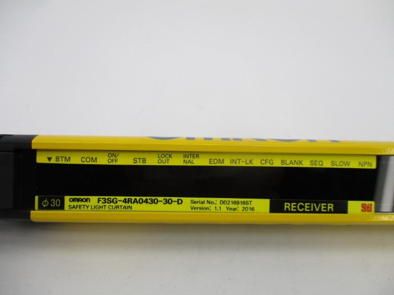OMRON F3SG-4RA0430-30-D 24VDC 0.3-20M NSNP