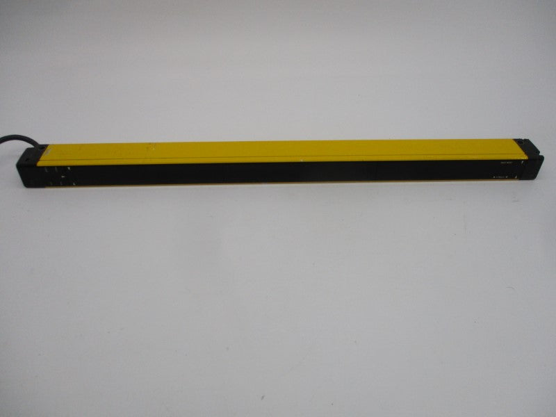 OMRON F3S-A481P-D 24VDC 0.2-5M UNMP