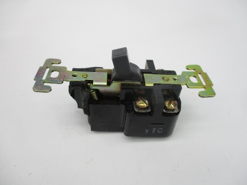 ALLEN BRADLEY 600-TOX5 SER. B 277V (AS PICTURED) (WH) NSMP