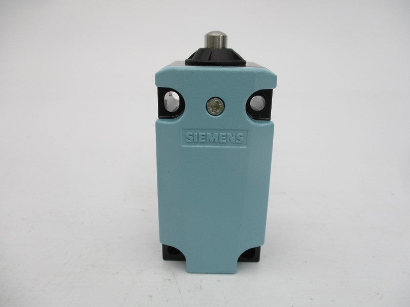 SIEMENS 3SE5112-0CB01 230V 3A NSMP