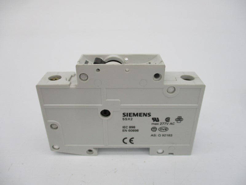SIEMENS 5SX21C3 230/400V 3A NSNP