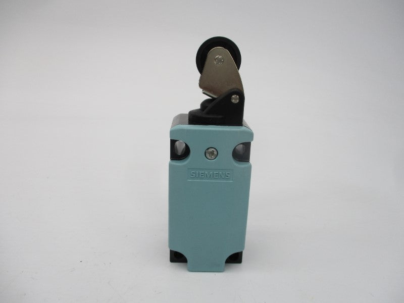 SIEMENS 3SE5112-0BE01 240VAC 6A NSMP