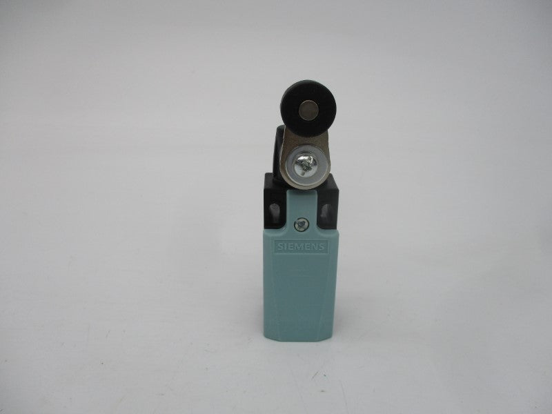 SIEMENS 3SE5232-0HK21 230VAC 3A NSMP