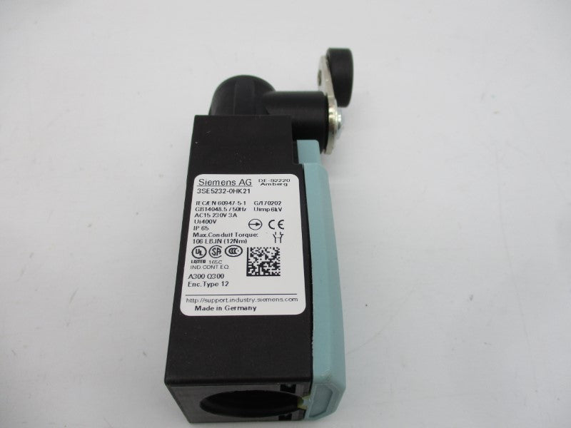 SIEMENS 3SE5232-0HK21 230VAC 3A NSMP