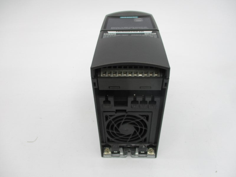 SIEMENS 6SE6440-2UD17-5AA1 380-480VAC 3.7A UNMP