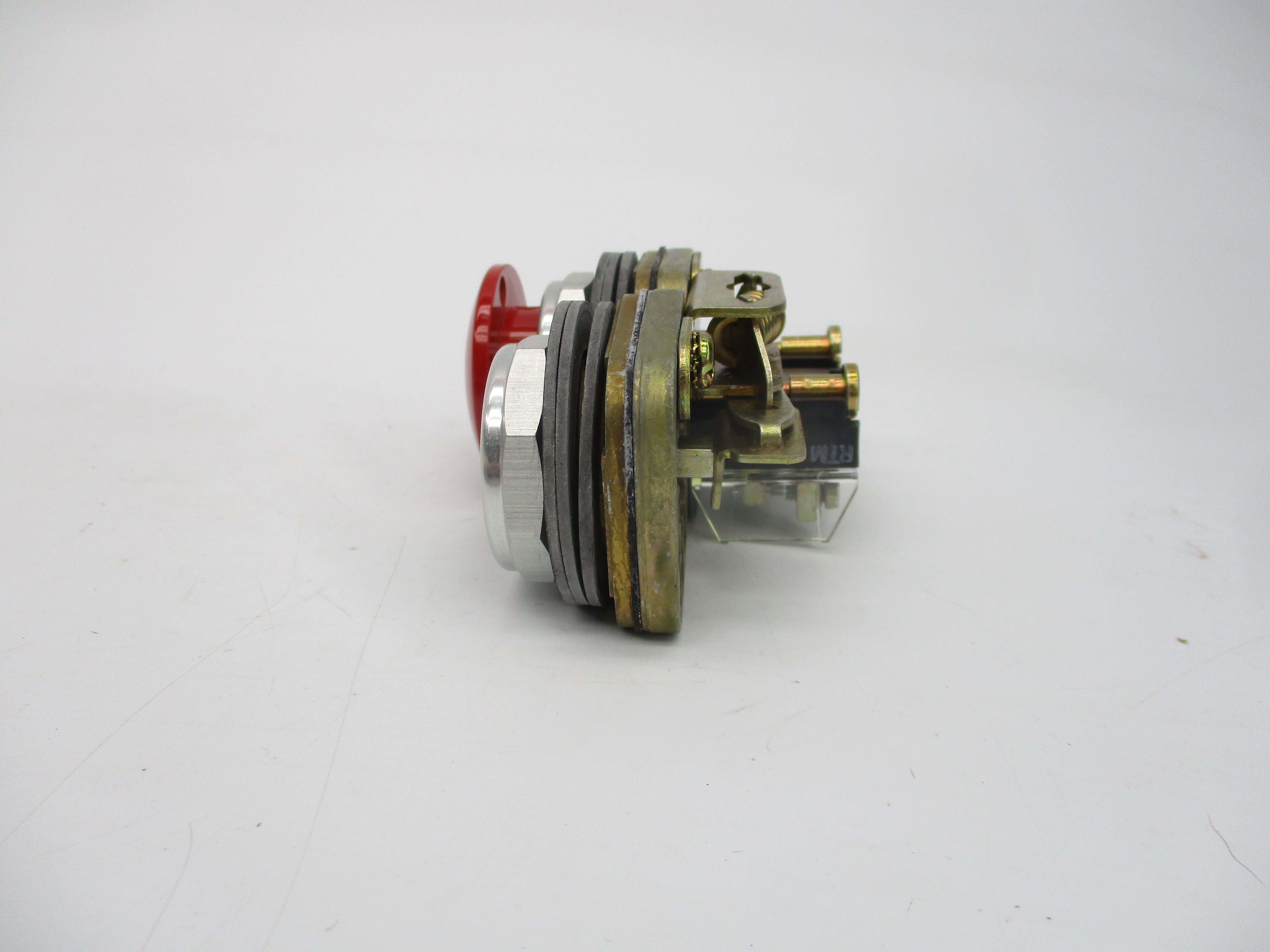 ALLEN BRADLEY 800T-FC16A SER. T 600V (WH) NSMP