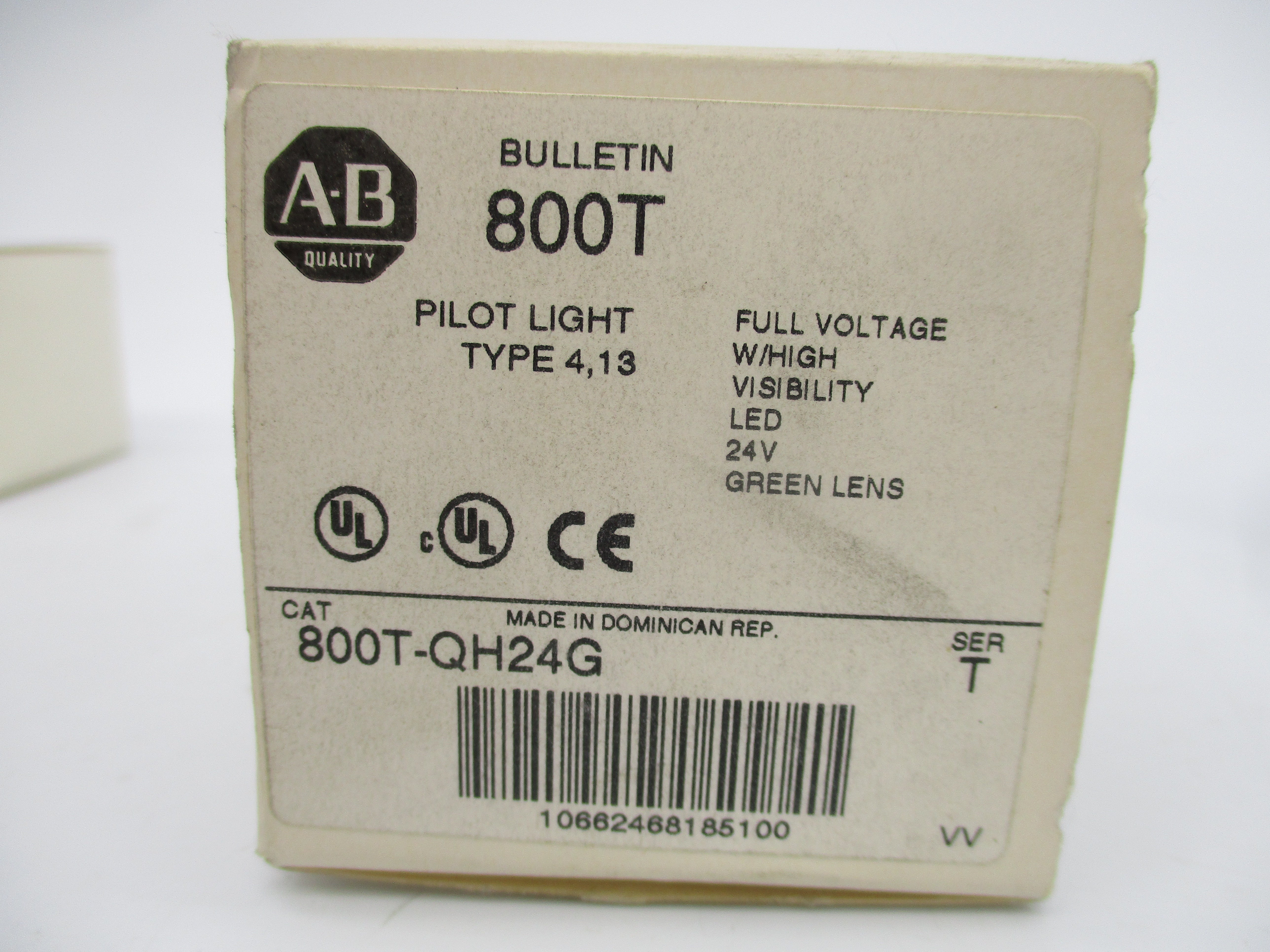 ALLEN BRADLEY 800T-QH24G SER. T 24VAC/DC (WH) NSMP